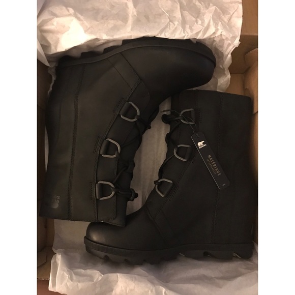 Sorel Joan of Arctic II - Black - NEW IN BOX!! - Picture 4 of 4